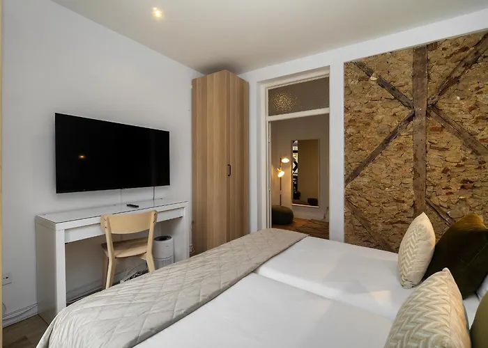 Whome | Sao Vicente Deluxe Апартаменти *